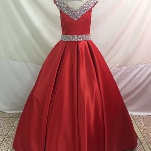 Brand new dandan li gown